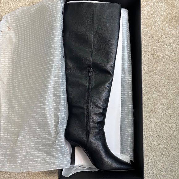 Gabrielle Union Maya Over The Knee Wide Calf Boots NWT Size 11 - Picture 3 of 6
